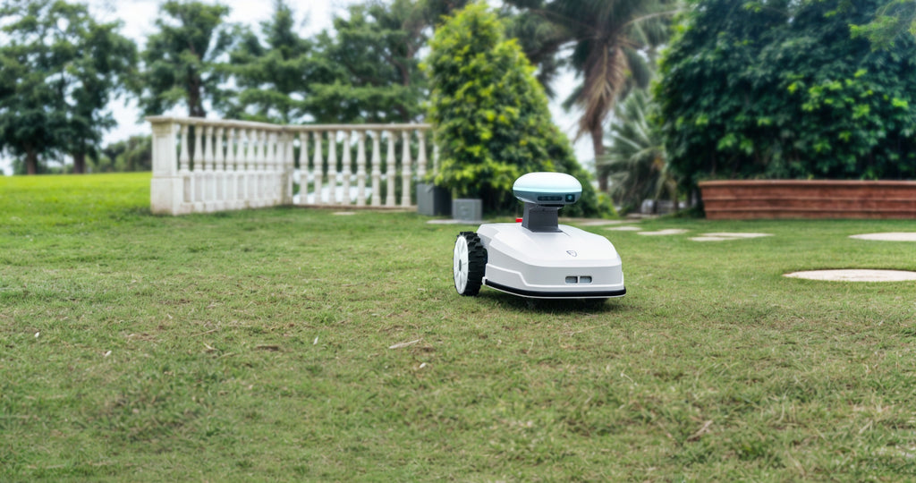 FJDynamics FR4000 Robotic Lawn Mower