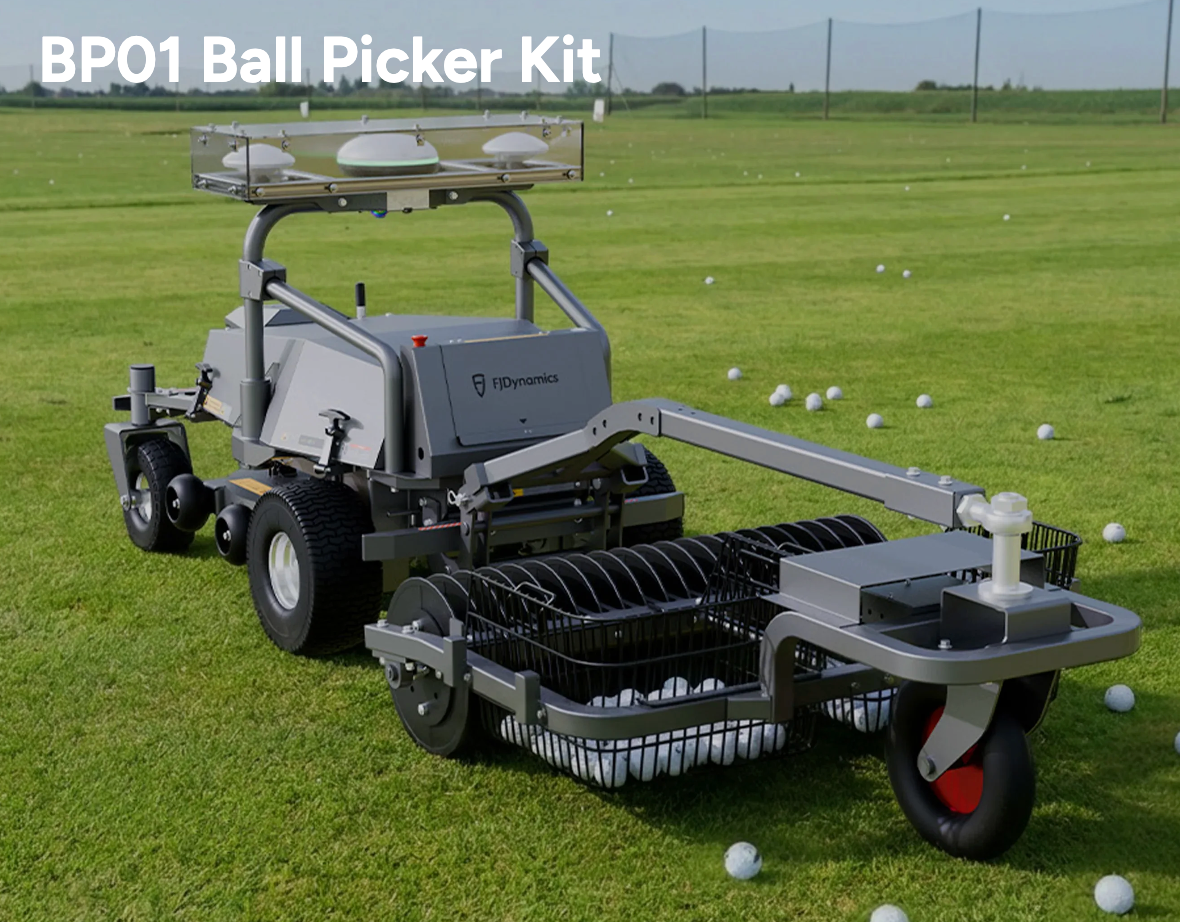 Golf course grass collection robot with basket